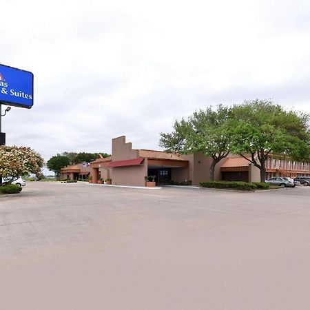Americas Best Value Inn & Suites Victoria Bagian luar foto