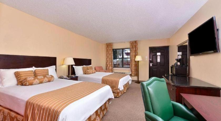 Americas Best Value Inn & Suites Victoria Bagian luar foto